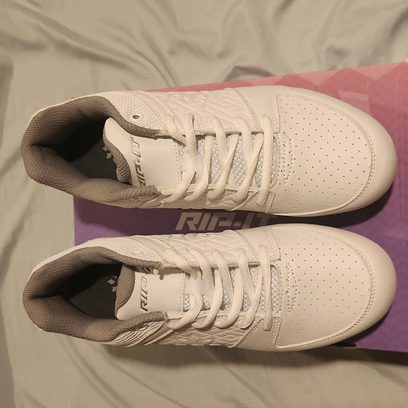 Rip It Metal Softball Cleats - Picture 1 of 5